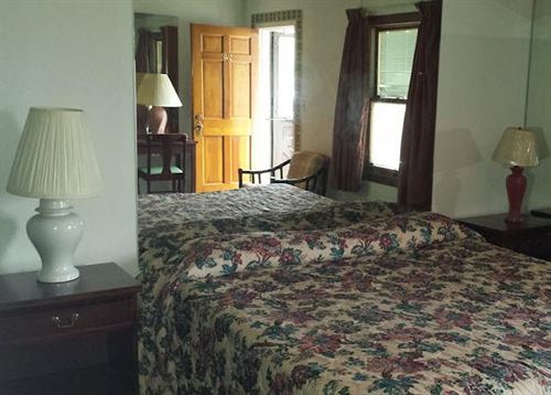 Wheeling Olde Court Inn المظهر الخارجي الصورة